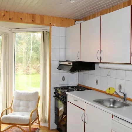 Hébergement de vacances Alluring Holiday In Herning With Private Whirlpool Kølkær